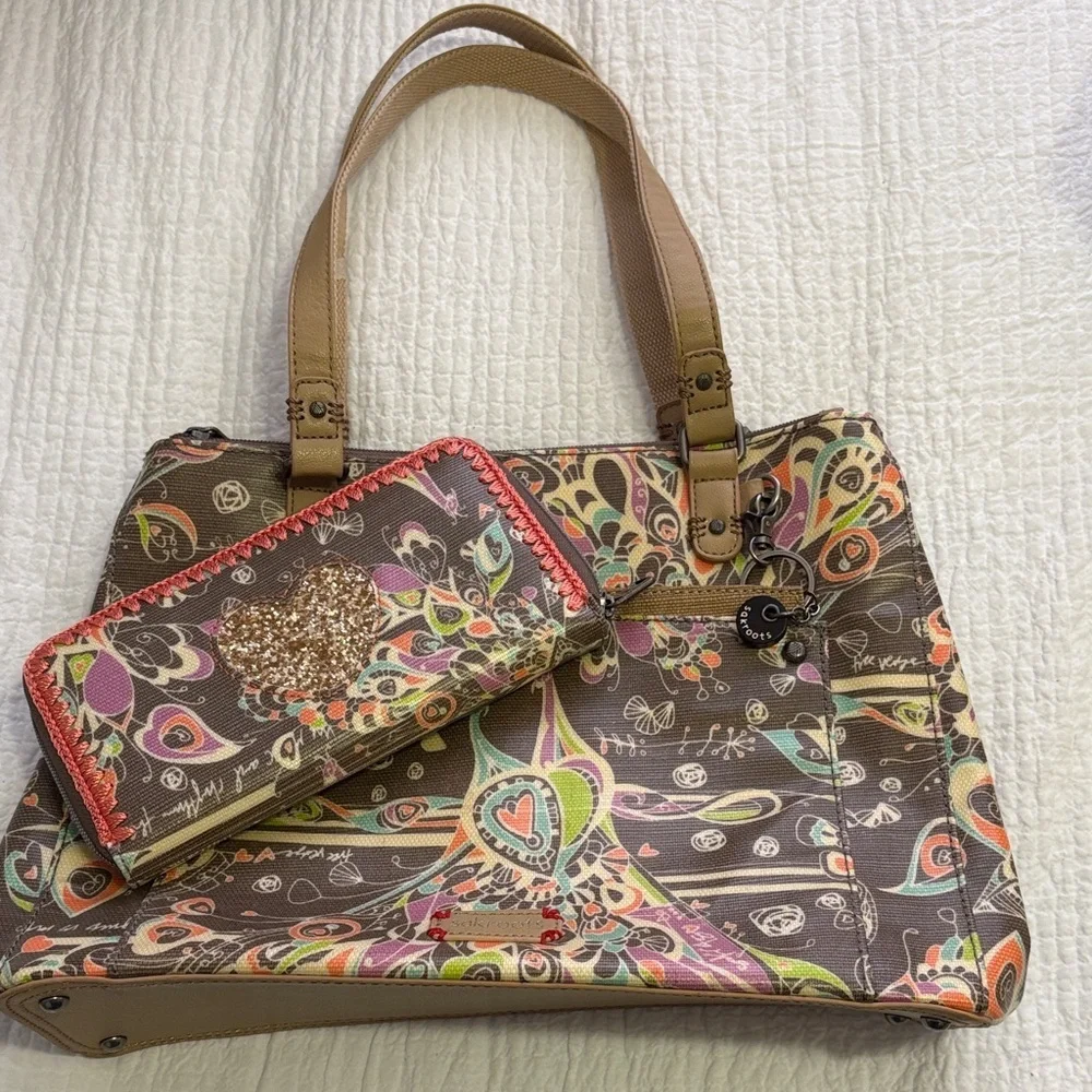 Sakroots Artistic Circe tote and Wallet in ‘Love Song’ Pattern.